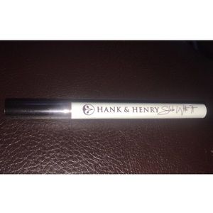 HANK & HENRY black long wear liquid eyeliner